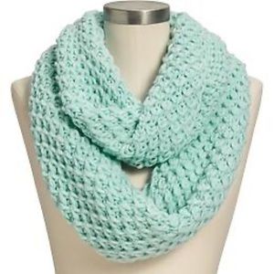 Knit infinity scarf